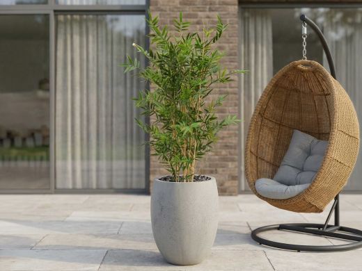 Designplants/Luca Lifestyle Japanse Bamboe kunstplant (h:120cm) met Grigio Tall Balloon bloempot - Groen (UV bestendig) (bloempot = Natural Concrete)